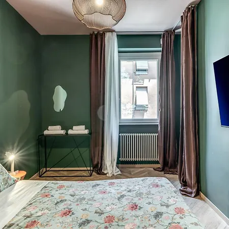 Downtown Srl - Cinque Terre Swing Апартаменти Ла-Спеція