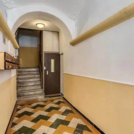 Downtown Srl - Cinque Terre Swing Апартаменти